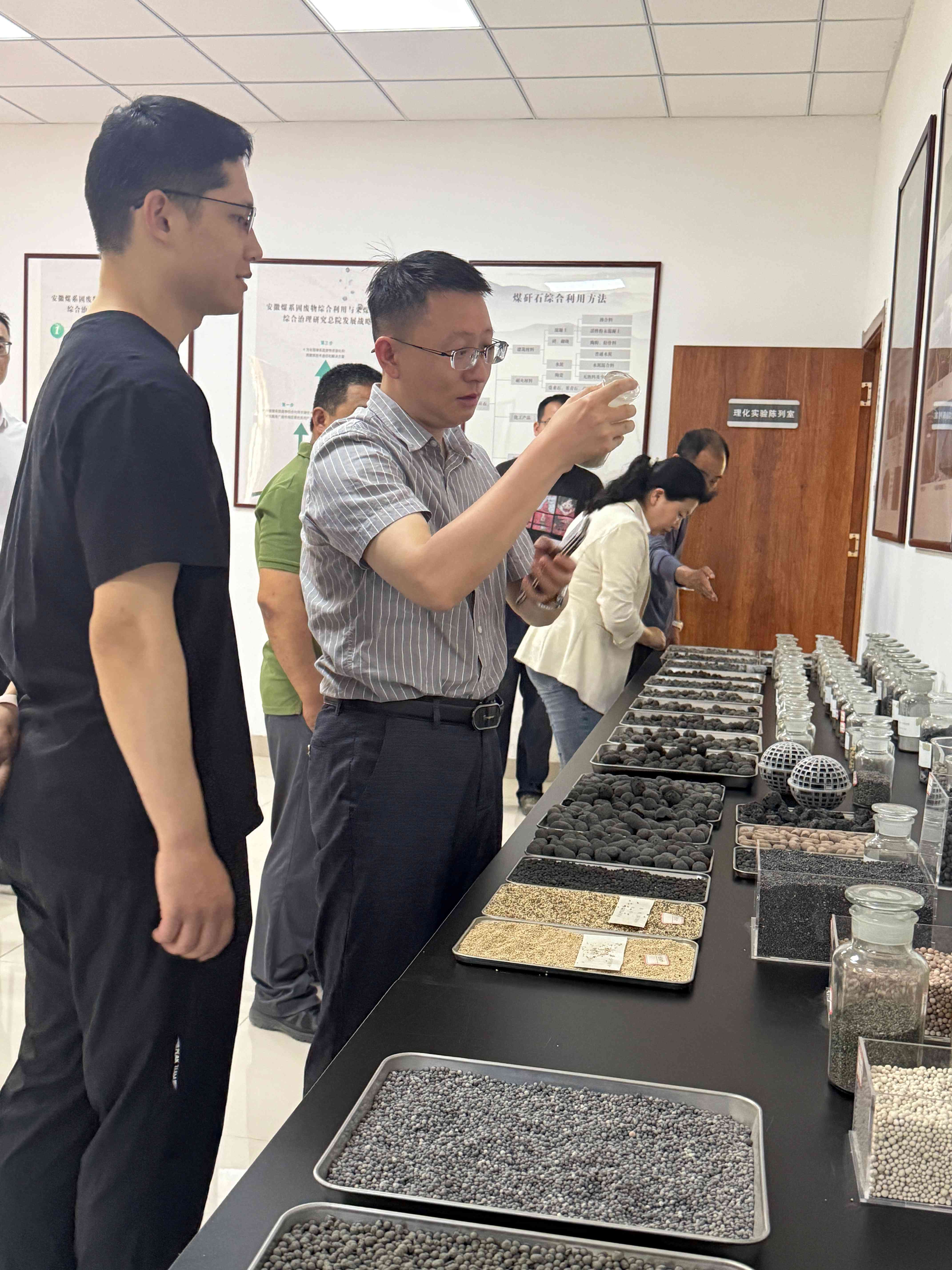 682ec5b86c4e2.jpg c278e4dceede1781ce926da01092fe8(1).jpg